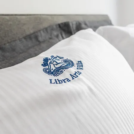 Libra Arte Sea-view
